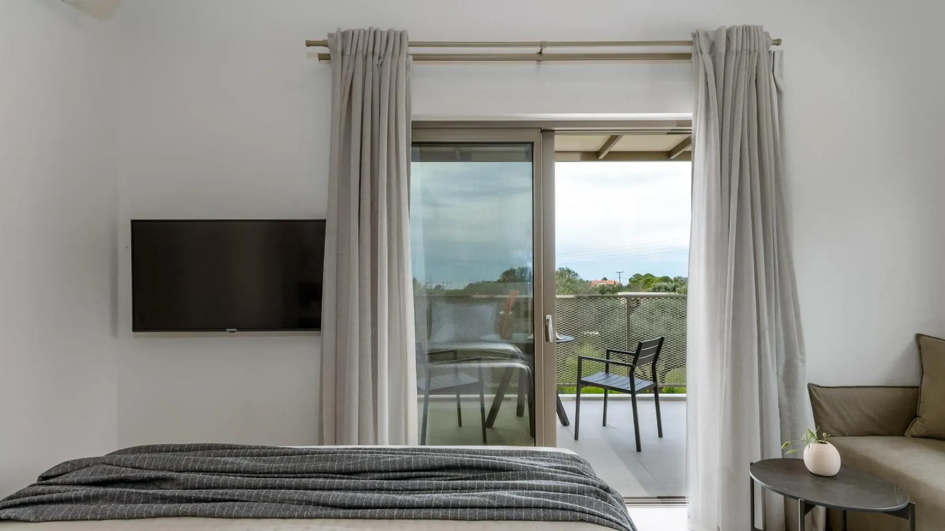 Alekos Beach Houses-Akrotiri Suites Kounopetra 0*,